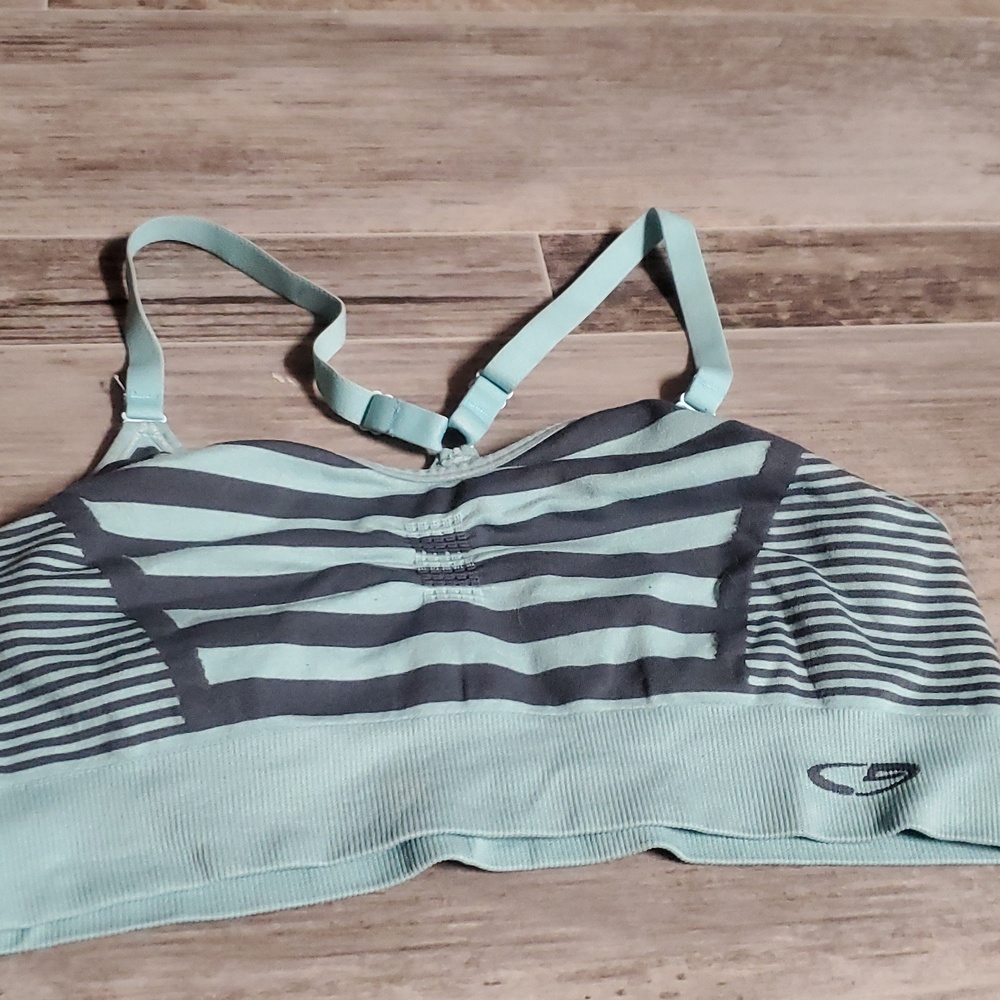 Sports bra - Picture 2 of 4